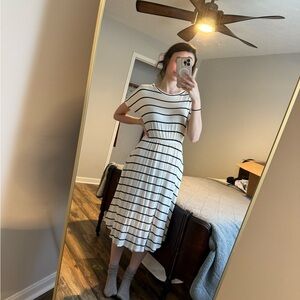 Black and White Midi Sundress with Raglan Sleeves